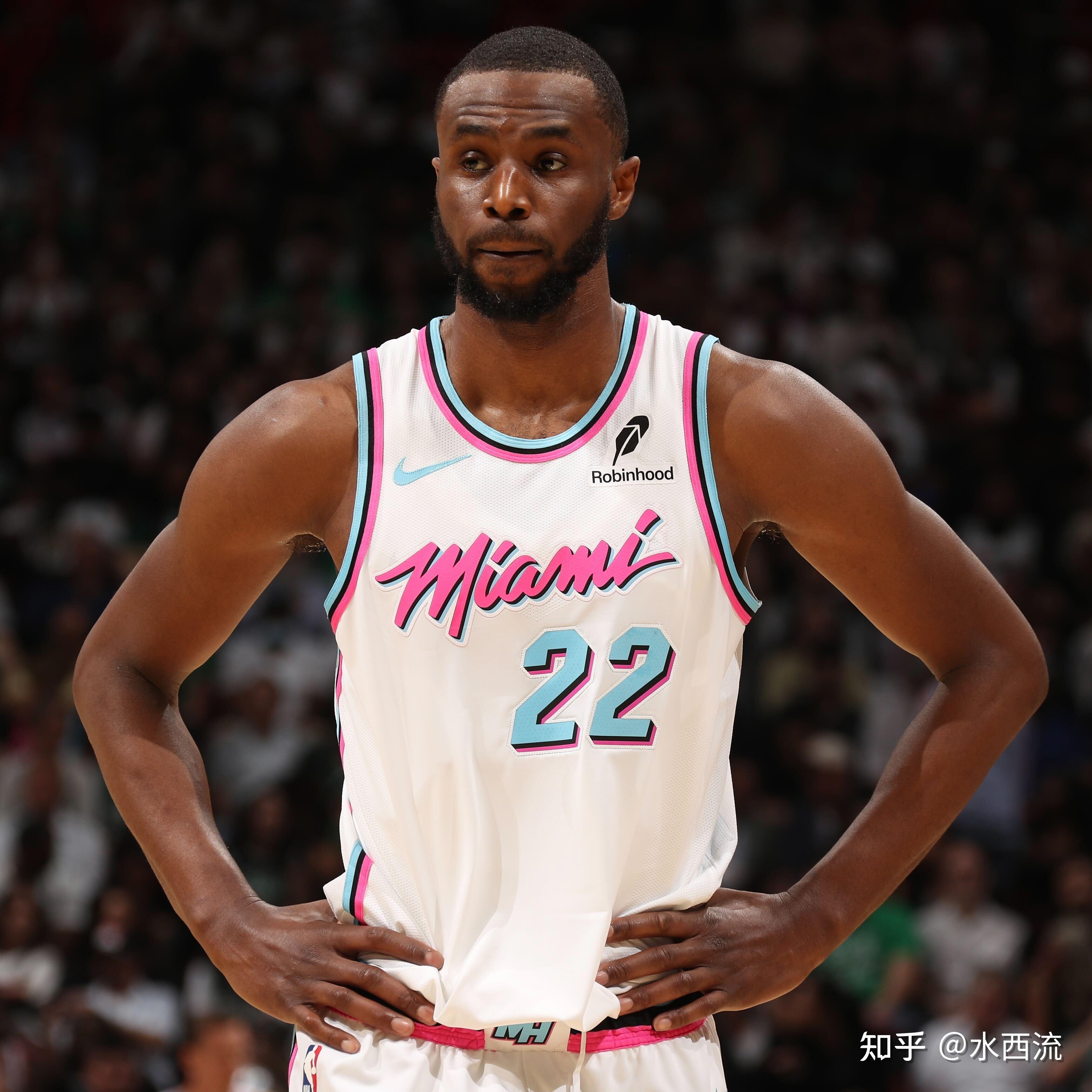 老鹰队球员特伦斯王子或加盟热火开启下一个征程的简单介绍